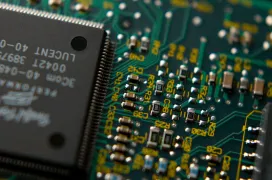 Estados Unidos aprueba la ley CHIPS con ayudas de 52.000 millones de dólares para la fabricación de semiconductores
