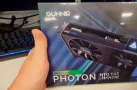Ryan Shrout muestra en Twitter una GUNNIR Intel Arc A380 en los laboratorios de Intel en USA