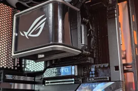 Nueva Refrigeración Líquida AiO de ASUS con cabezal con pantalla curva de 6,67 pulgadas