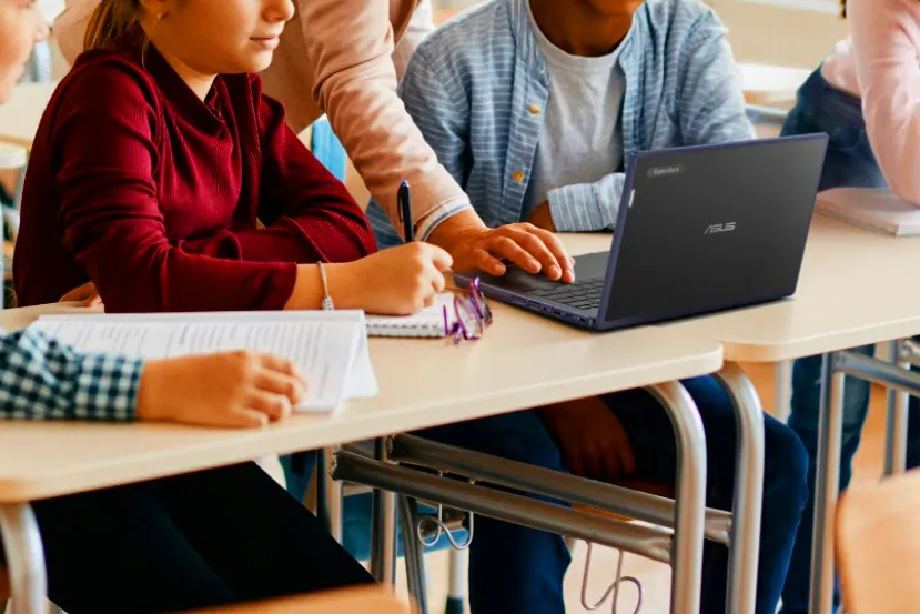 ASUS ha presentado 6 nuevos portátiles para educación pensados en la durabilidad, seguridad y fácil mantenimiento