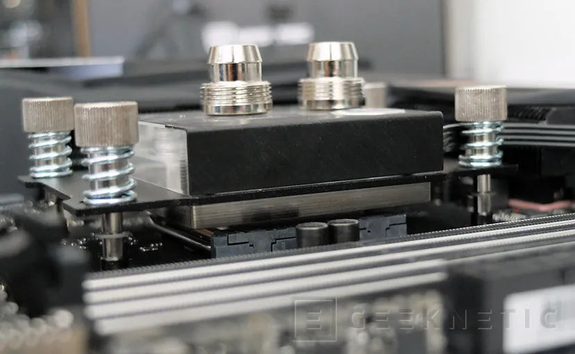 Geeknetic Review Refrigeración Líquida EKWB Custom Loop S240 23