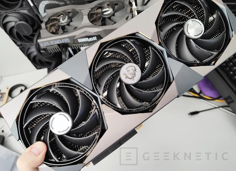 Geeknetic MSI NVIDIA GeForce RTX 4080 SUPRIM X 16G Review 14