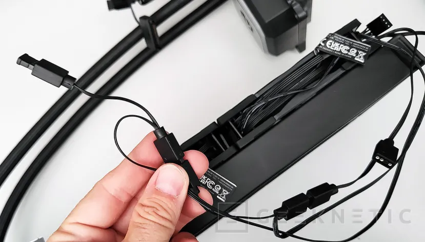Geeknetic ENDORFY Navis F360 ARGB Review 15