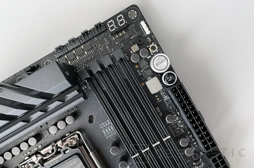 Geeknetic ASUS ROG MAXIMUS Z790 DARK HERO Review 25