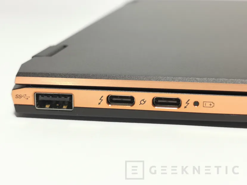 Geeknetic MSI Summit E13 Flip Evo Review con Core i7-1185G7 4