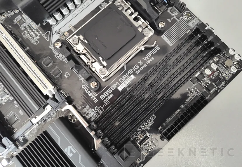 Geeknetic Placas Base ATX vs Micro ATX, cómo decidirse por el formato ideal para tu PC 9