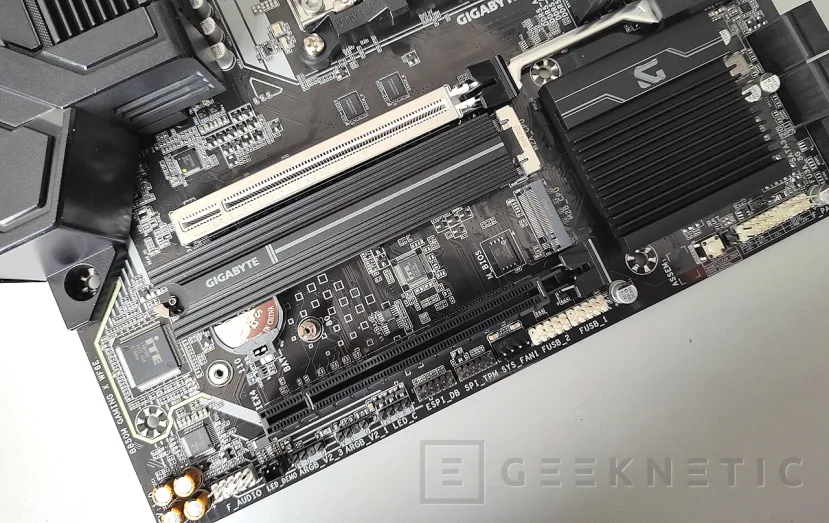 Geeknetic Placas Base ATX vs Micro ATX, cómo decidirse por el formato ideal para tu PC 3
