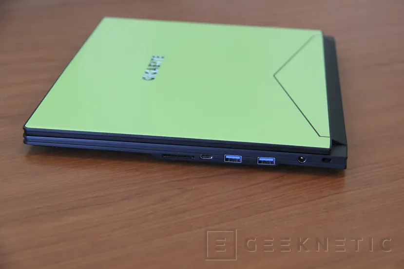 Geeknetic Gigabyte Aero 15 7