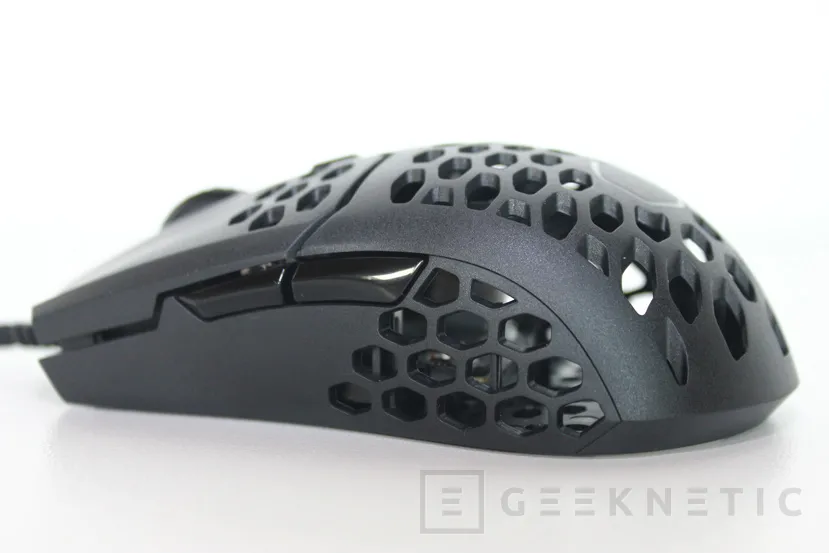 Geeknetic Review Ratón Cooler Master MM710 10